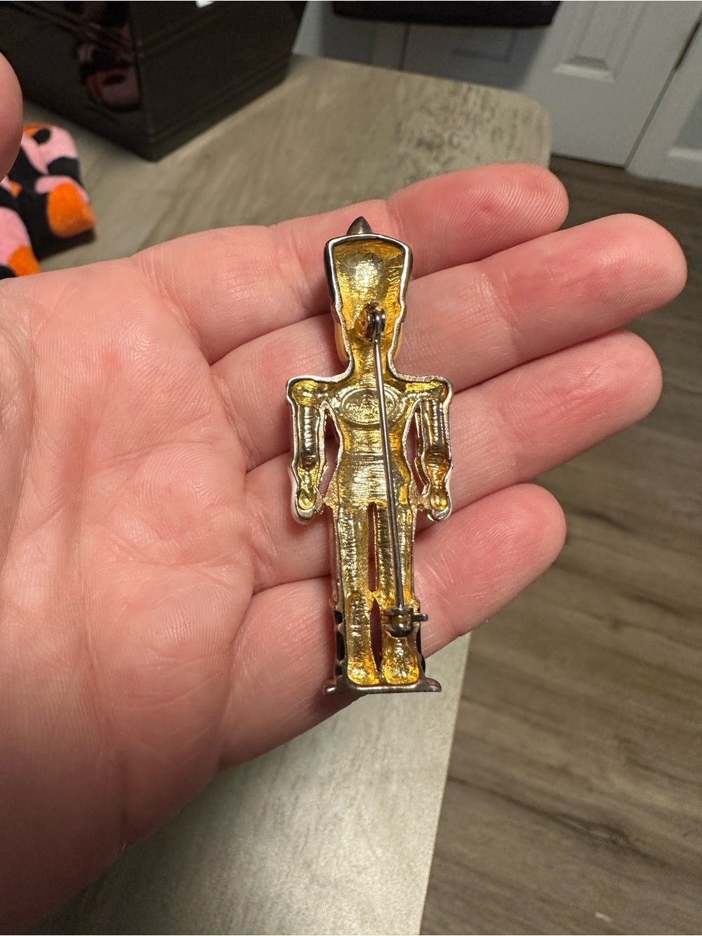 Vintage nutcracker pin - Picture 3 of 4